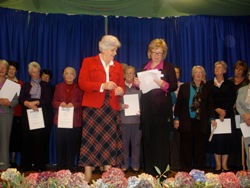 Presentation of the certificates.
