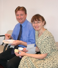 Paul Harron and Janet Maxwell from the Church of Ireland Press Office enjoy their coffee and buns.