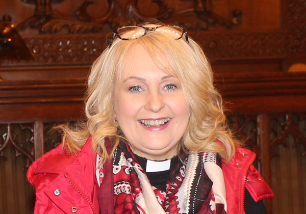 MBE for the Rev Tracey McRoberts